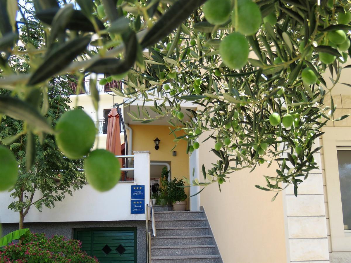 Apartments Kojan Omiš Extérieur photo